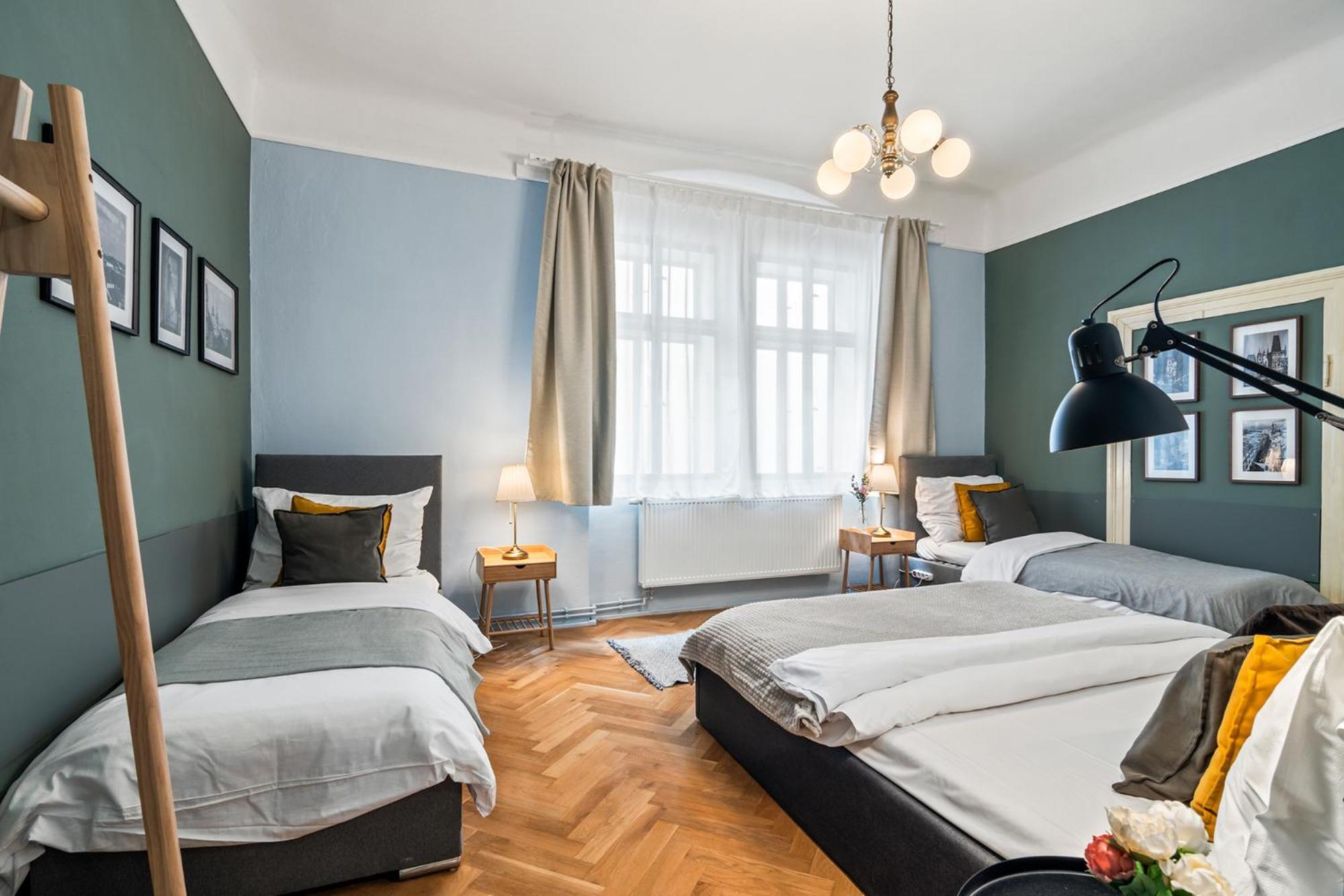 Charles Bridge Historical Apts By Michal&Friends 프라하 외부 사진