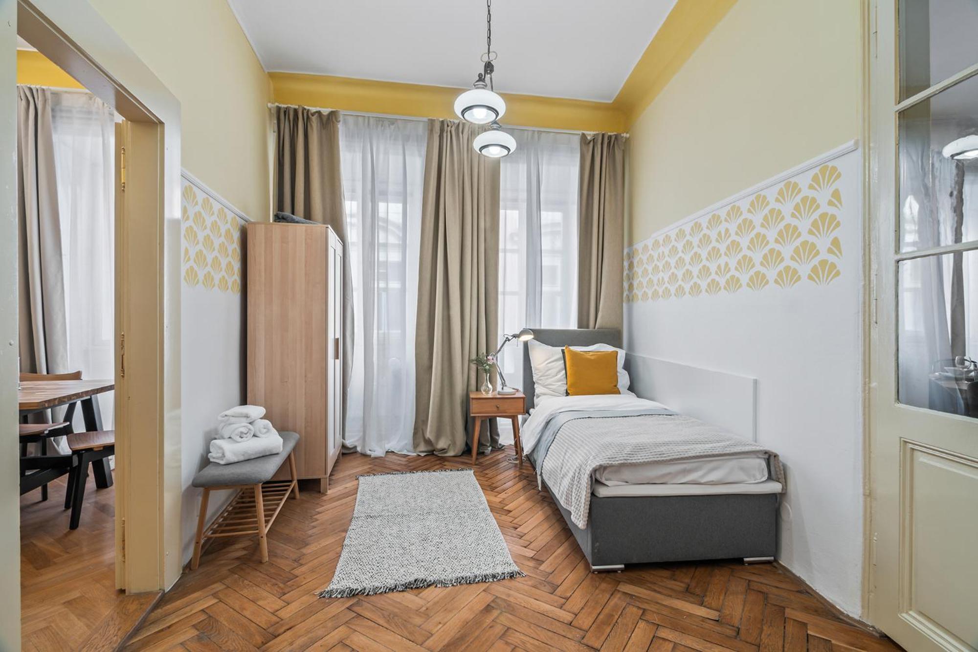 Charles Bridge Historical Apts By Michal&Friends 프라하 외부 사진