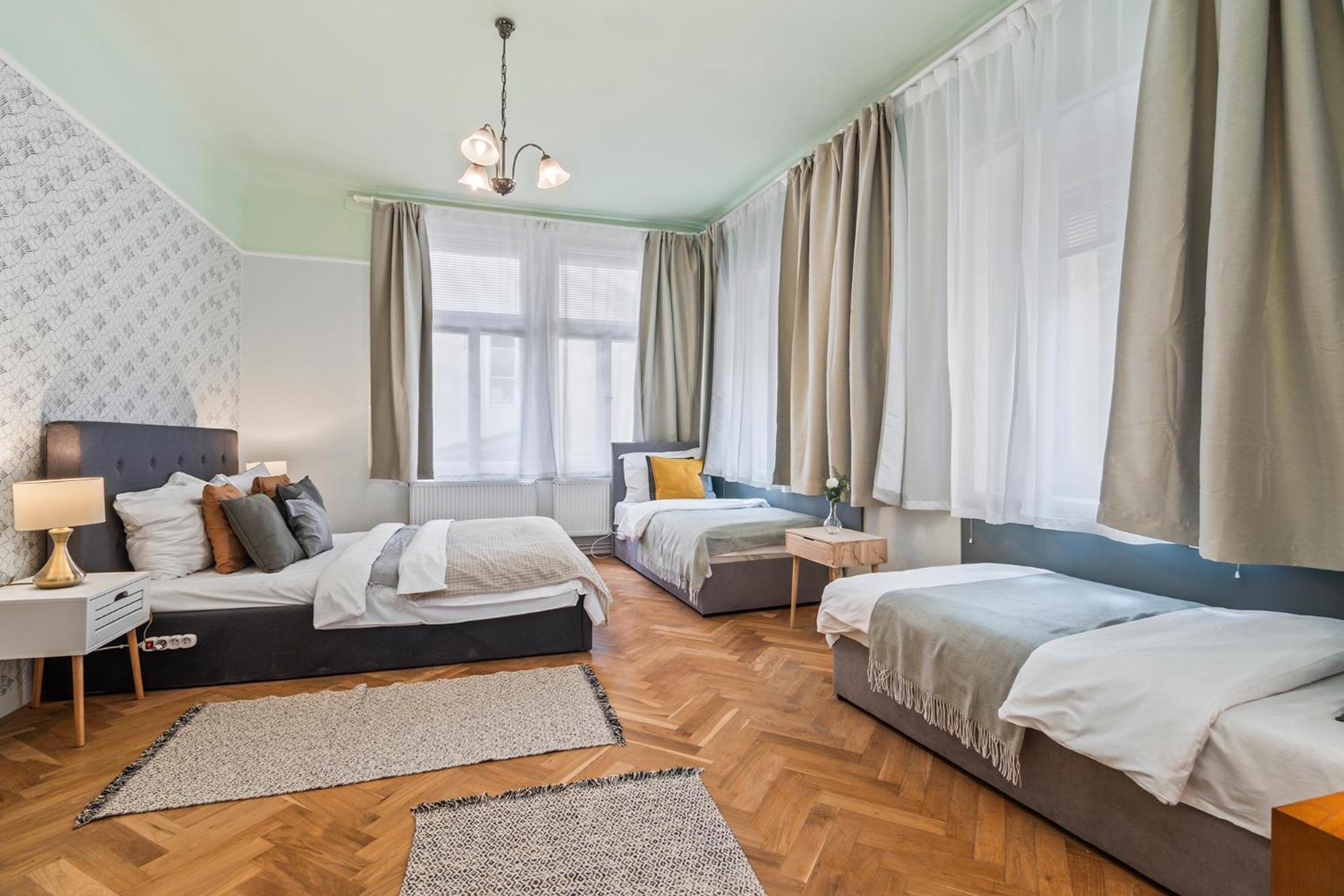 Charles Bridge Historical Apts By Michal&Friends 프라하 외부 사진