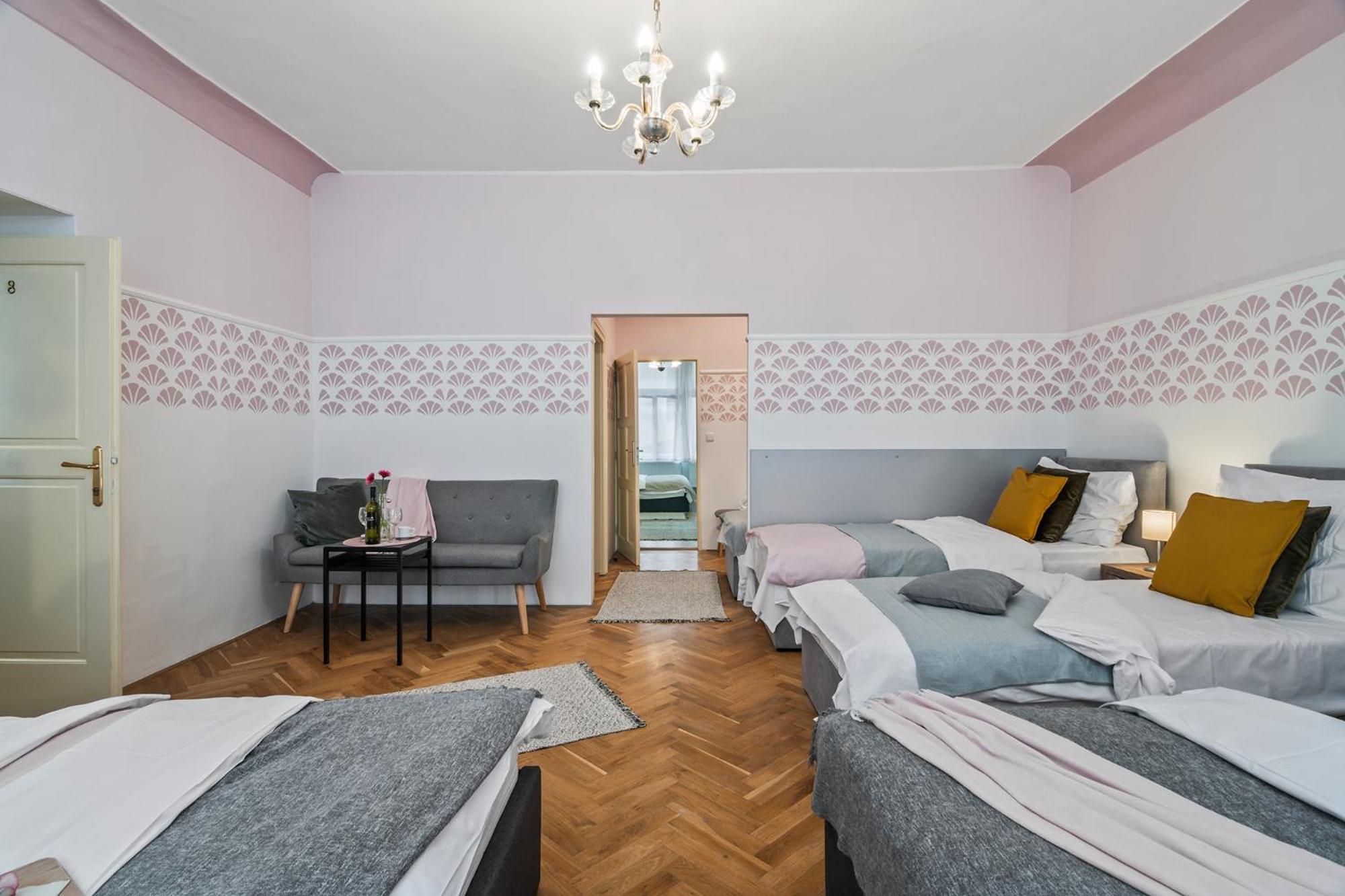 Charles Bridge Historical Apts By Michal&Friends 프라하 외부 사진
