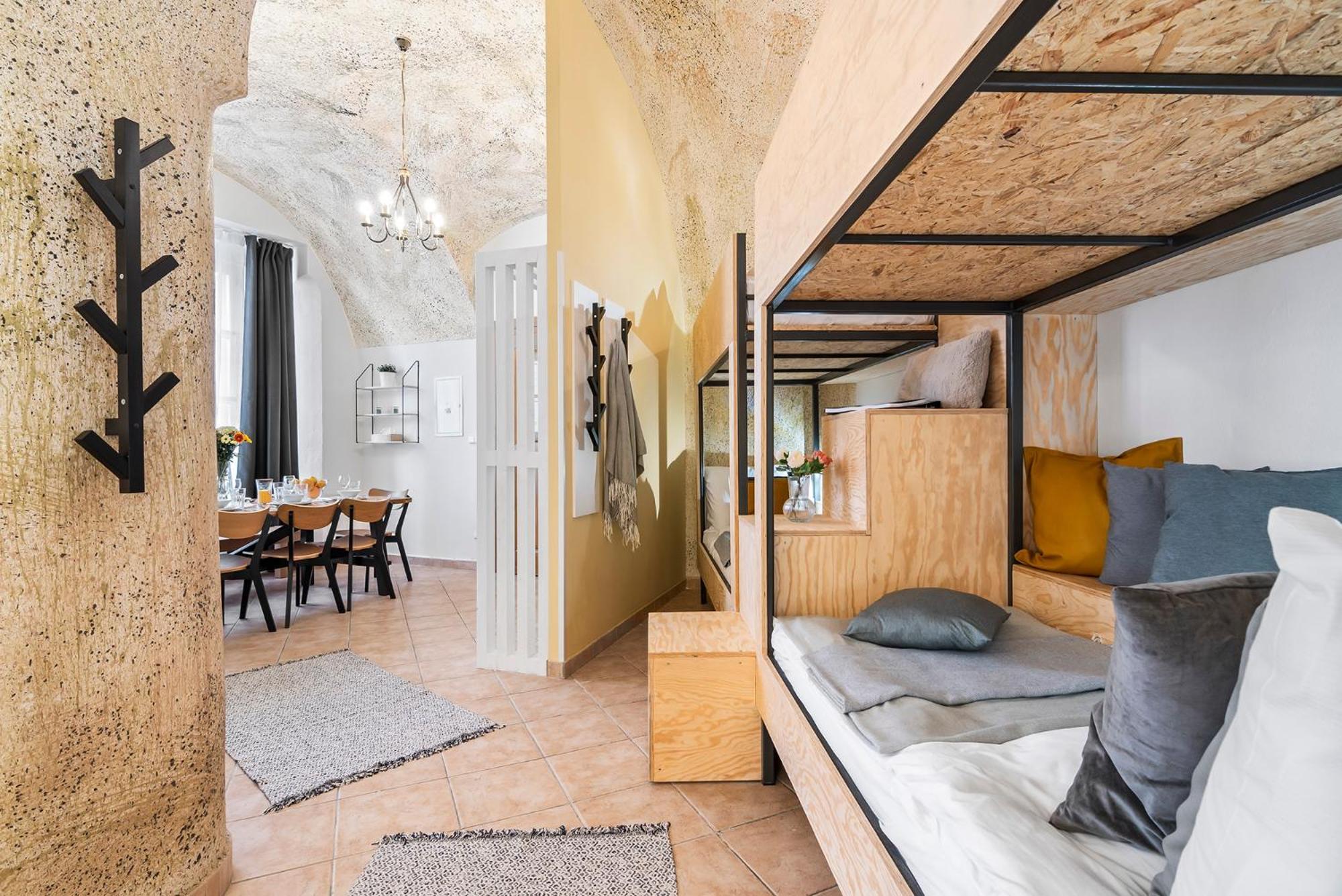 Charles Bridge Historical Apts By Michal&Friends 프라하 외부 사진